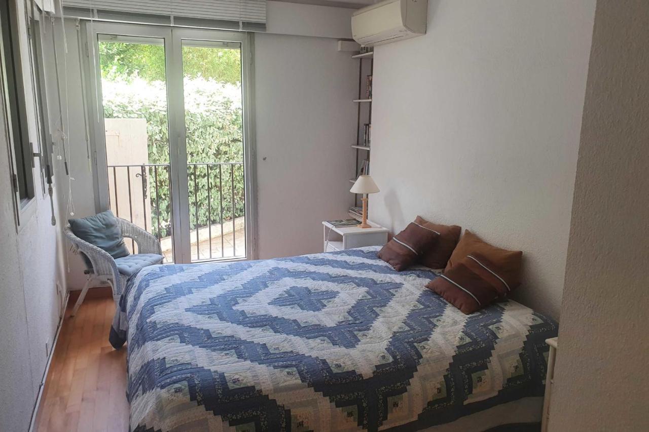 سان تروبيه Charming 42M With Terrace In The City Center المظهر الخارجي الصورة